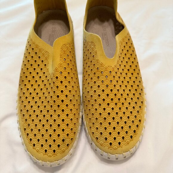 Ilse Jacobsen Tulip Perforated Slipon Sneaker Shoe Yellow SZ 39 - Picture 1 of 9